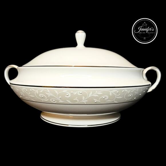 Lenox Opal Innocence Round Covered Vegetable Bowl - Picture 3 of 10